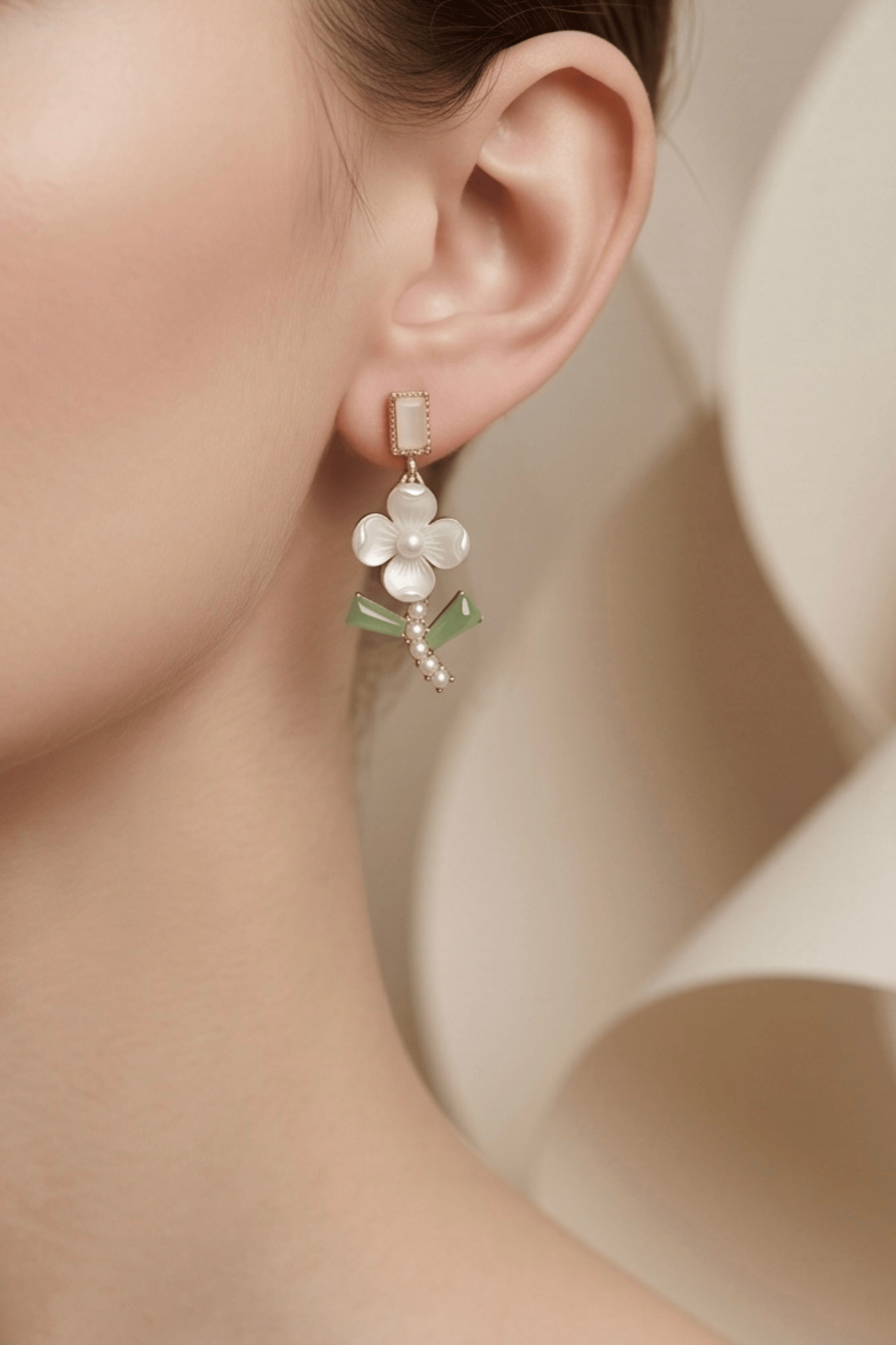 18k Gold plated Anti Tarnish Daisy Earrings