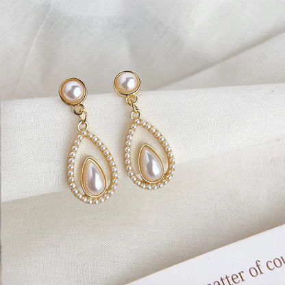 French elegant palace style teardrop pearl earrings