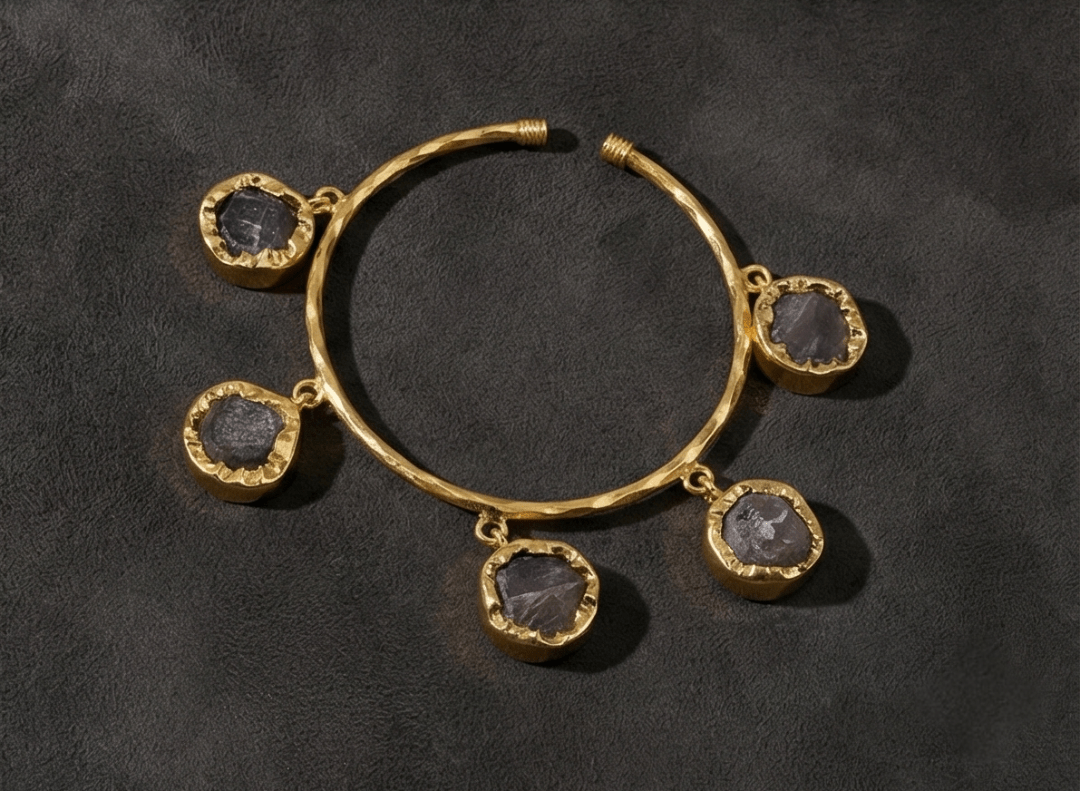 Nishka Charm Bracelet - Aurvi