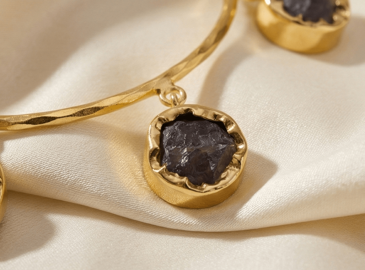 Nishka Charm Bracelet - Aurvi