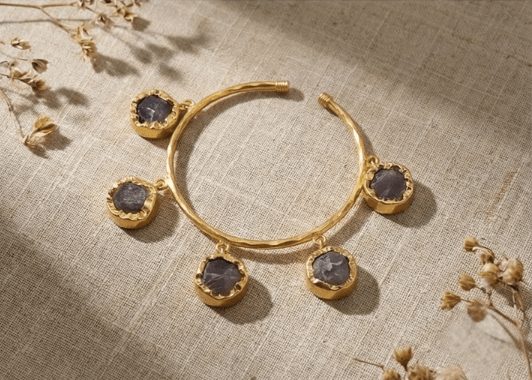 Nishka Charm Bracelet - Aurvi