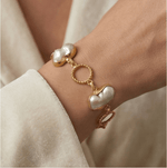 Niva Baroque Pearl Bracelet - Aurvi