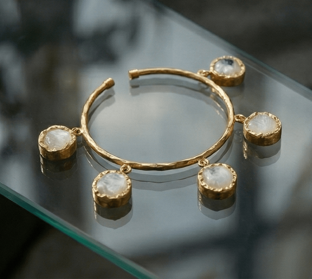 Niva Charm Bracelet - Aurvi