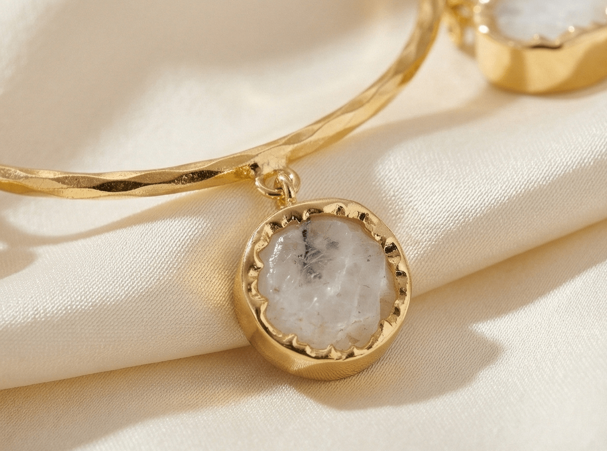 Niva Charm Bracelet - Aurvi