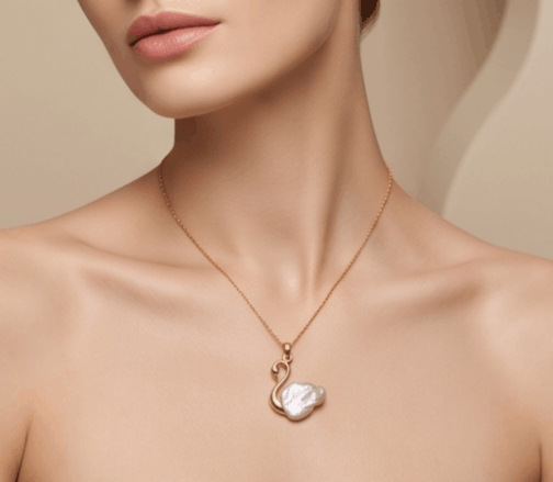 Niva Baroque Pearl Swan Pendant