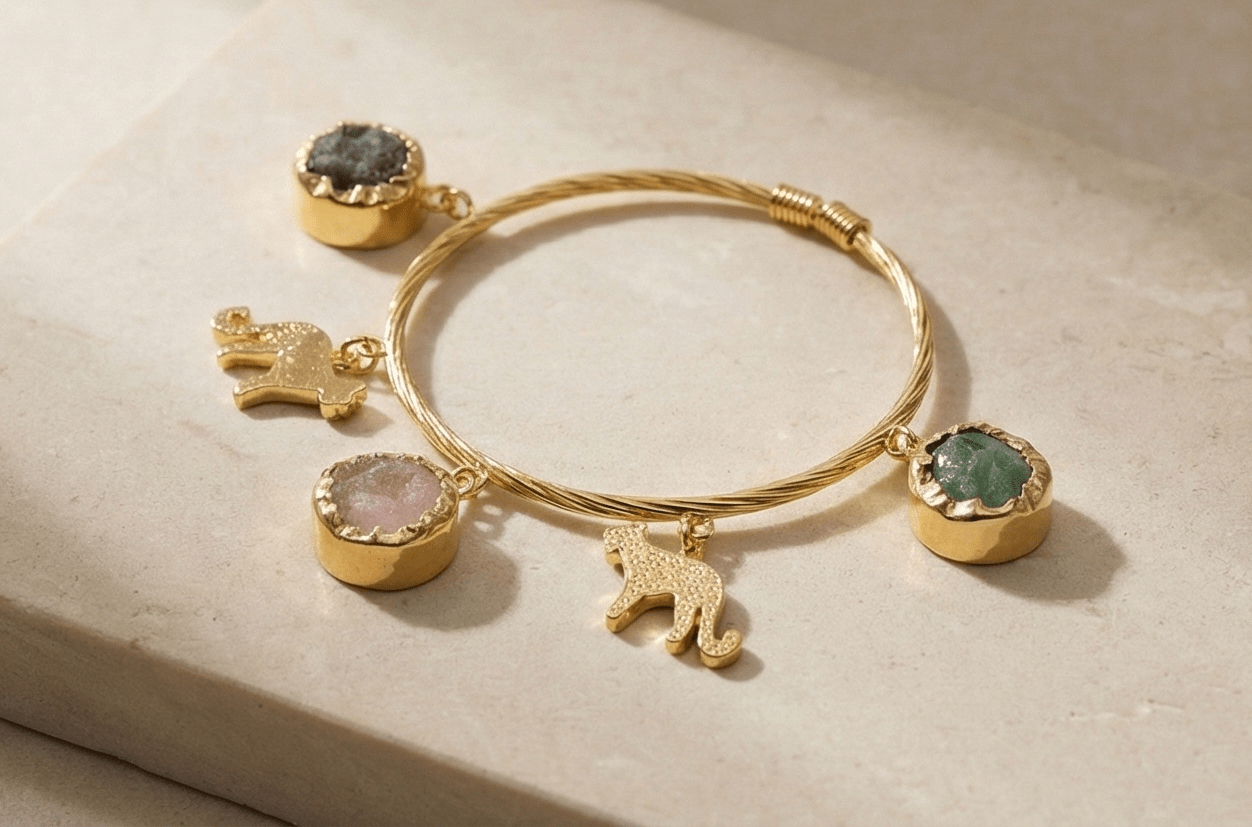 Vivara Rose Quartz Cat Charm bracelet - Aurvi